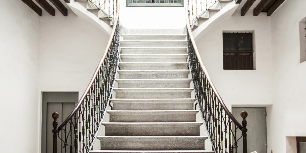 Rehabilitación y Restauración de Fachadas Getafe · Pintado de Escaleras, Patios Interiores, Patios de Luces, Ascensores